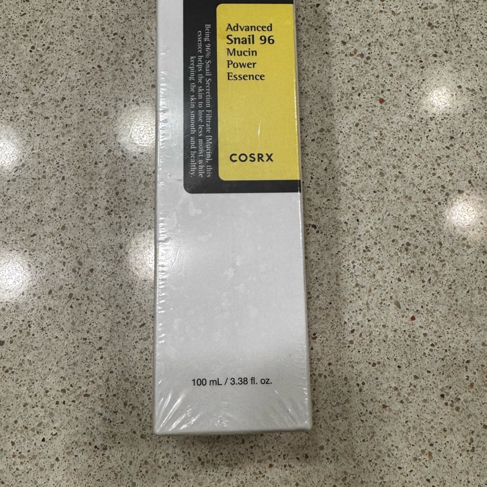 COSRX Advanced Snail 96 Mucin Power Essence - Yellow and White